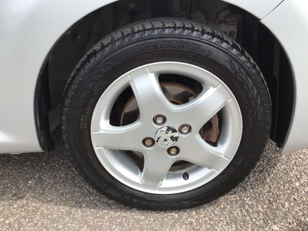 Peugeot 107 Active Grey #10