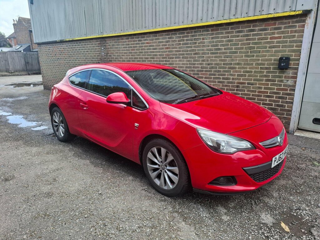 Vauxhall Astra 1.6 16V Se Sports Tourer Euro 5 White #1