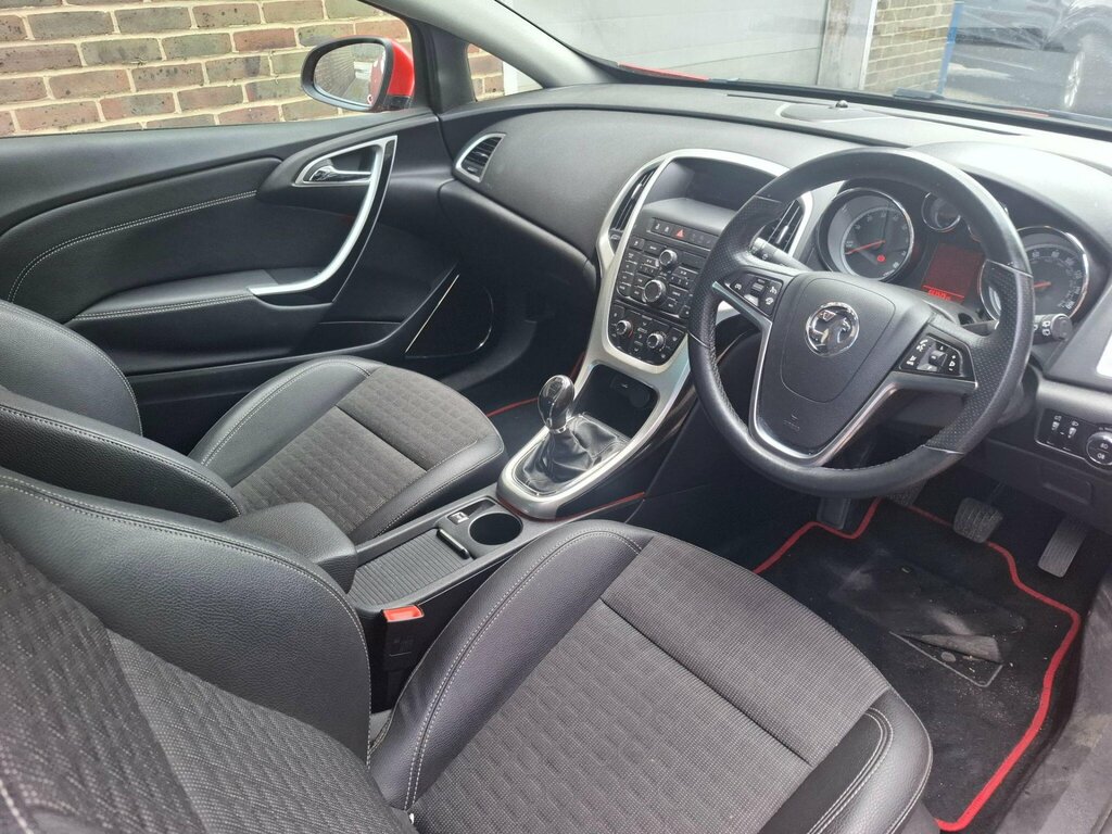 Vauxhall Astra 1.6 16V Se Sports Tourer Euro 5 White #4