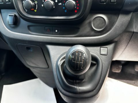 Vauxhall Vivaro White #12