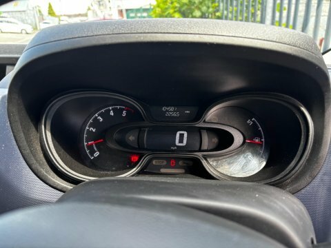 Vauxhall Vivaro White #10