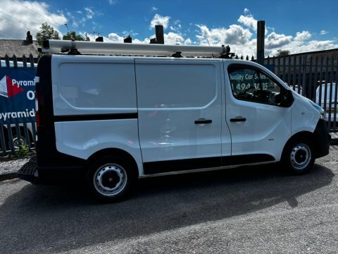Vauxhall Vivaro White #17