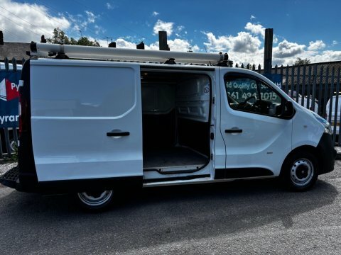 Vauxhall Vivaro White #19