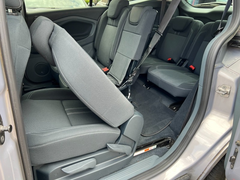 Ford Grand C-Max Blue #40