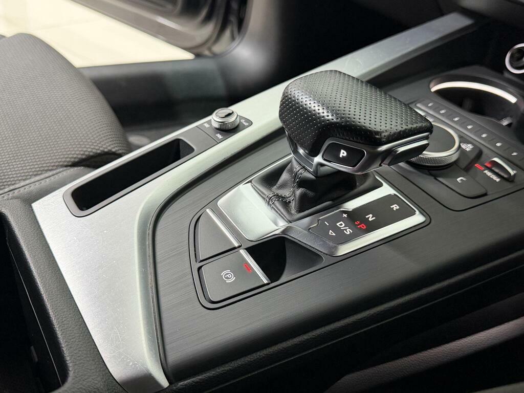 Audi A4 Avant 2L S Line Blue #59