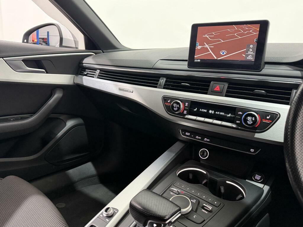 Audi A4 Avant 2L S Line Blue #58