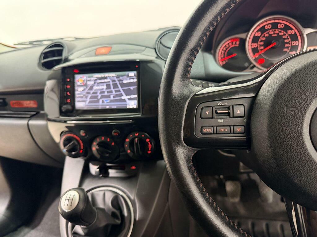 Mazda 2 Skyactiv-d Se-l Nav Tourer Black #40