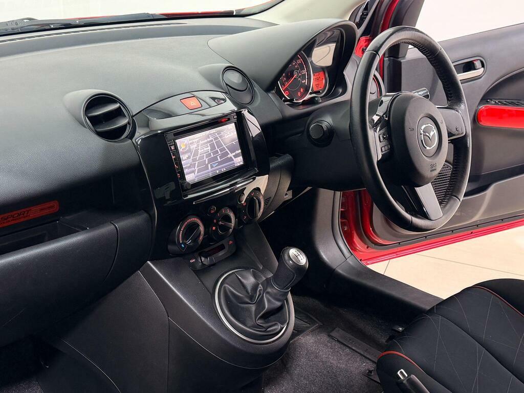 Mazda 2 Skyactiv-d Se-l Nav Tourer Black #31
