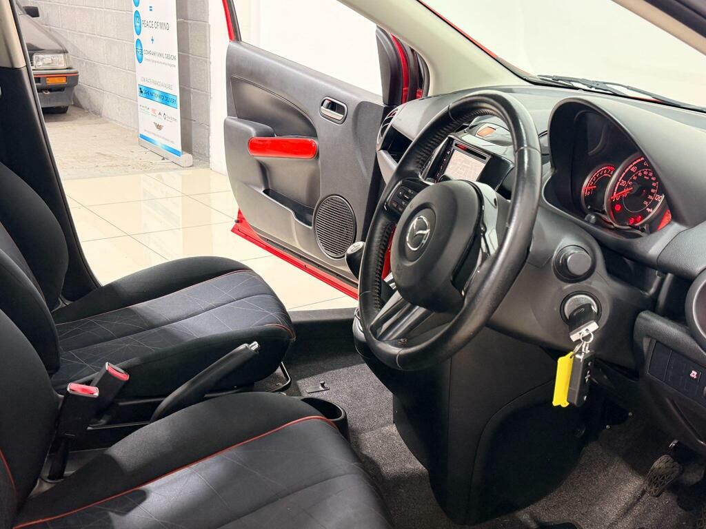 Mazda 2 Skyactiv-d Se-l Nav Tourer Black #38