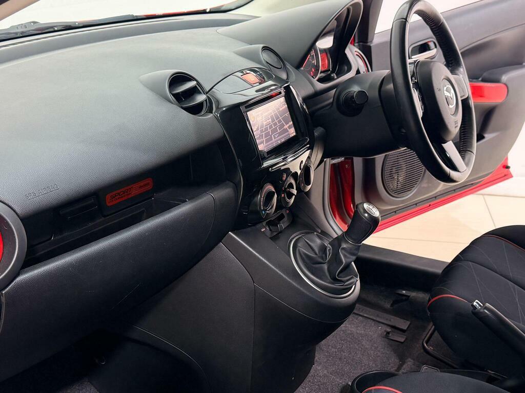 Mazda 2 Skyactiv-d Se-l Nav Tourer Black #35