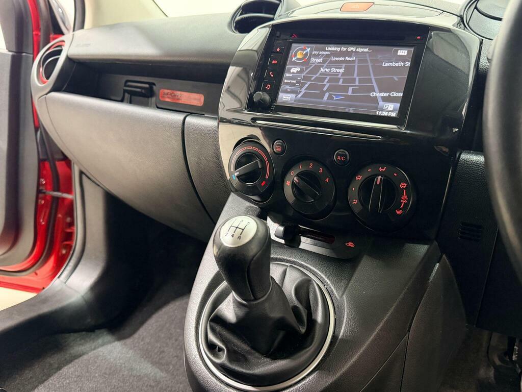 Mazda 2 Skyactiv-d Se-l Nav Tourer Black #50