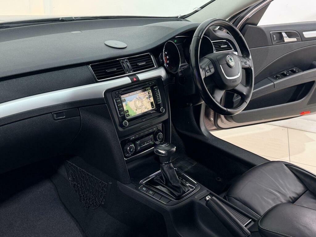 Skoda Superb 1.8 Tsi Elegance Dsg Grey #32