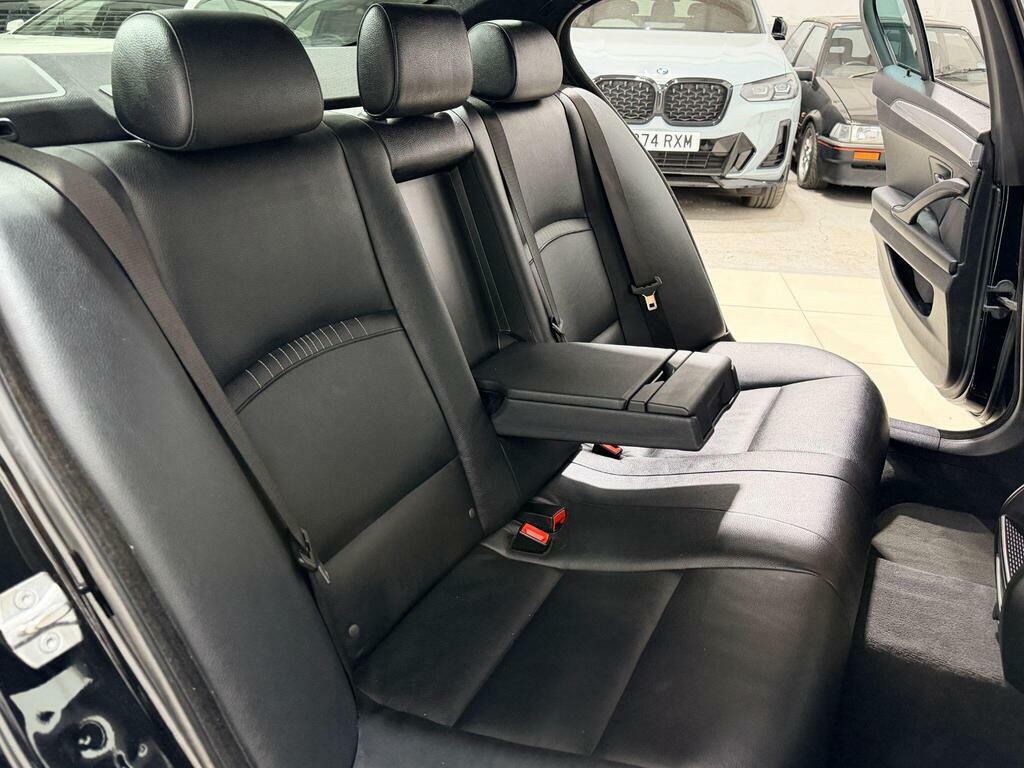 BMW 5 Series Silver #72