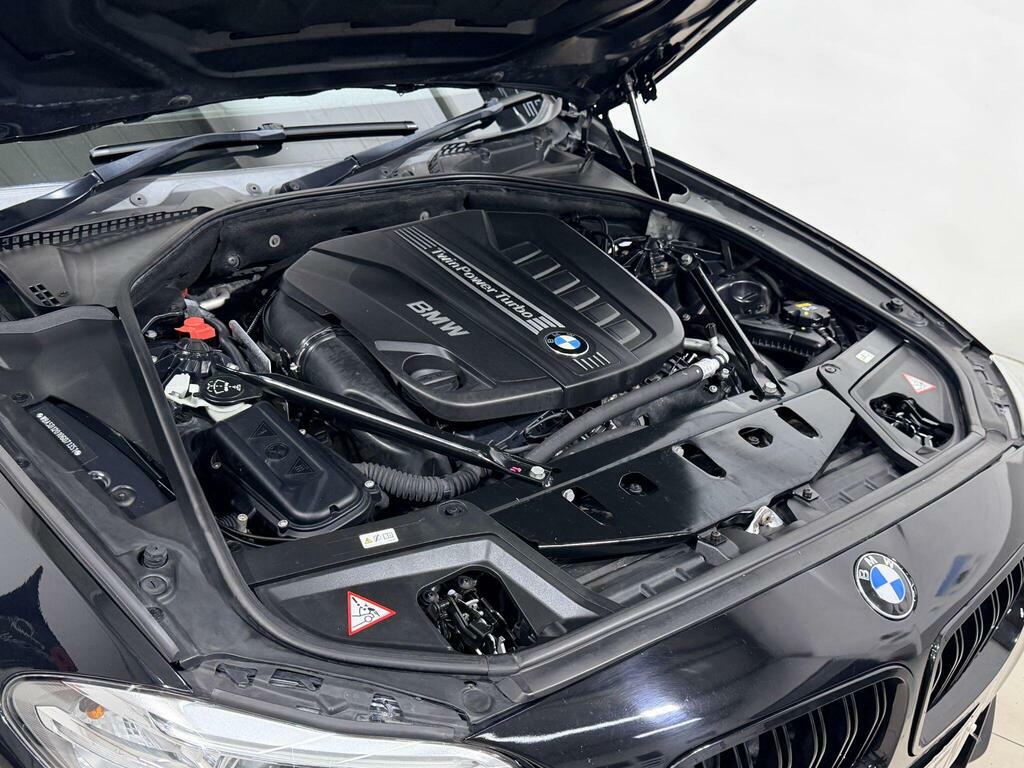 BMW 5 Series Silver #91