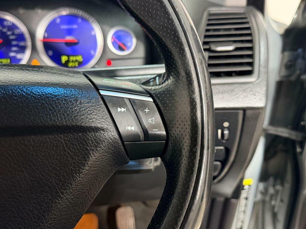 Volvo XC90 2.4L 2.4 D5 Se Geartronic Awd Black #42