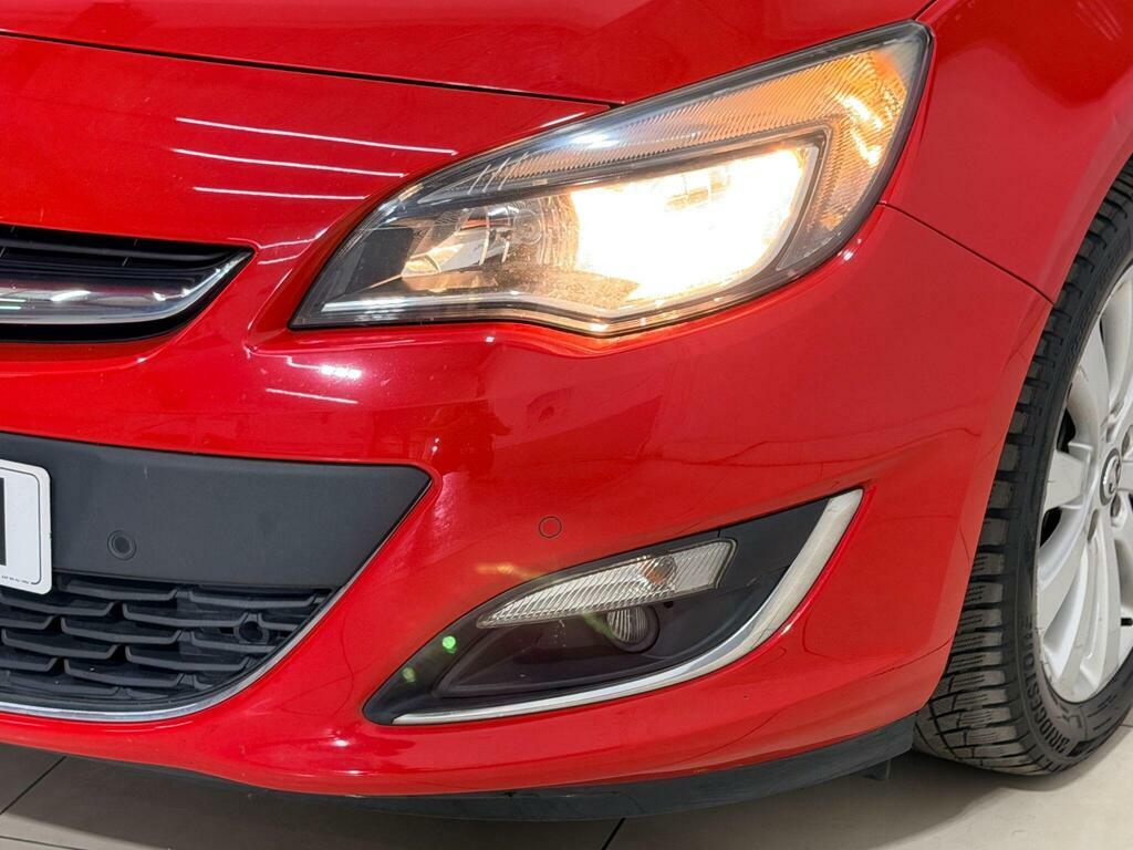 Vauxhall Astra 1.4 16V Energy Euro 5 Red #24