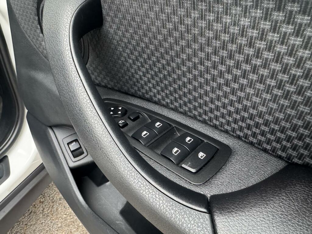 BMW X1 Sport Black #25