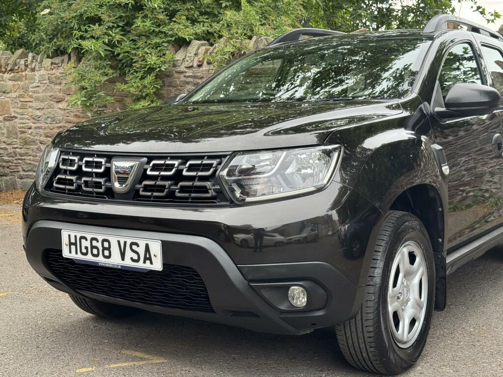 Dacia Duster Essential Black #4