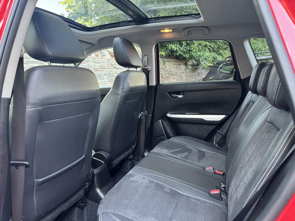 Suzuki Vitara Hatchback Sz5 2015 Beige #18