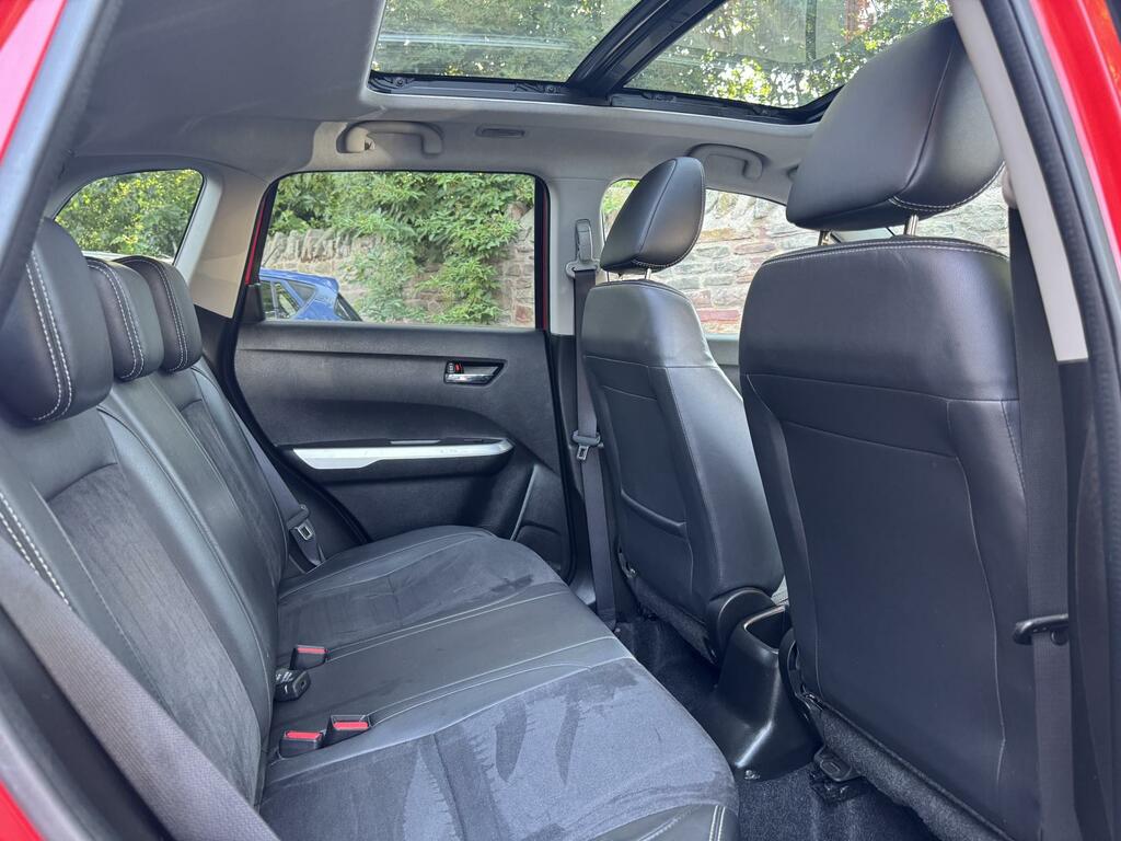 Suzuki Vitara Hatchback Sz5 2015 Beige #30