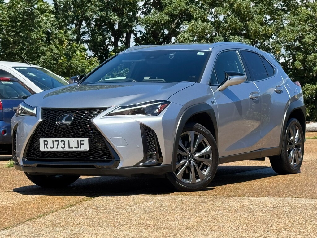 Lexus UX Estate Silver #3