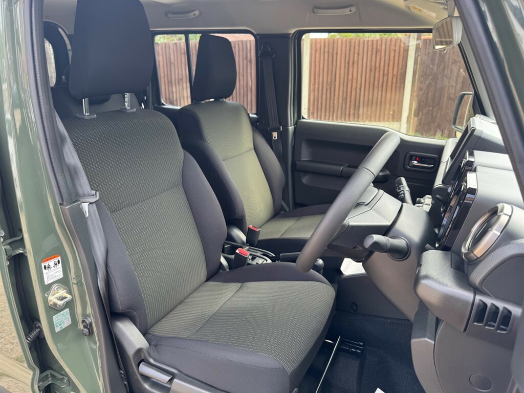 Suzuki Jimny Mpv Black #11