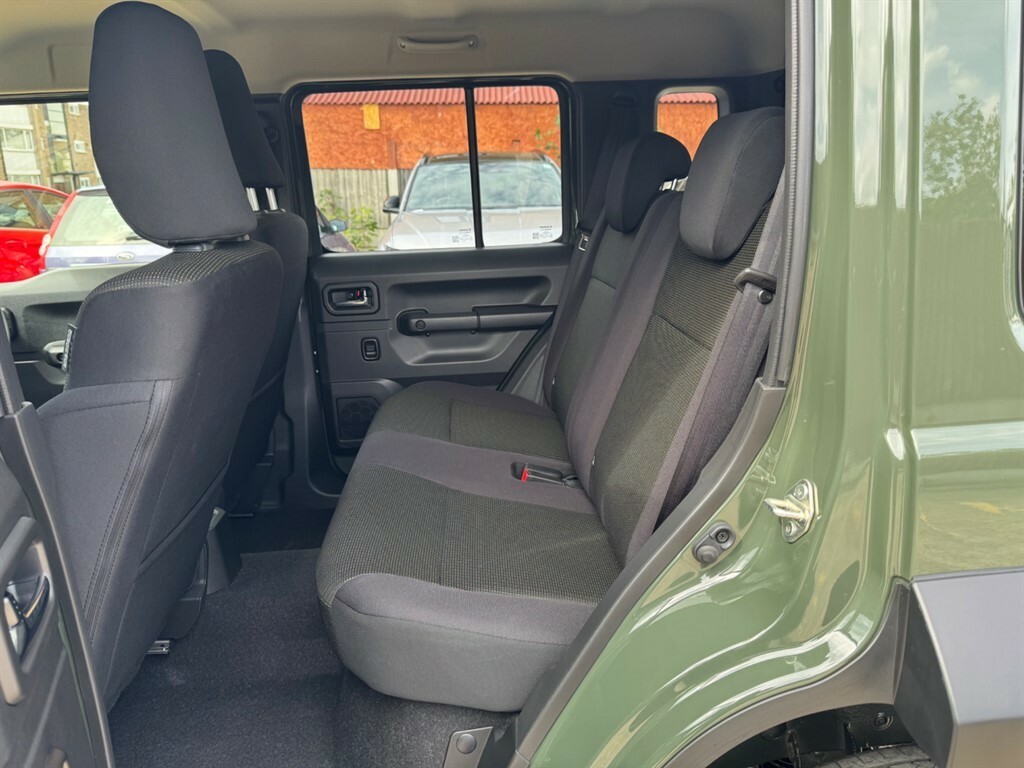 Suzuki Jimny Mpv Black #50