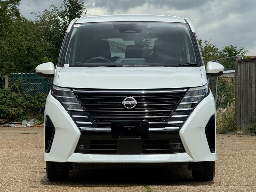 Nissan Serena Serena Highwaystar V 2.0L Euro 6, Ule White #2