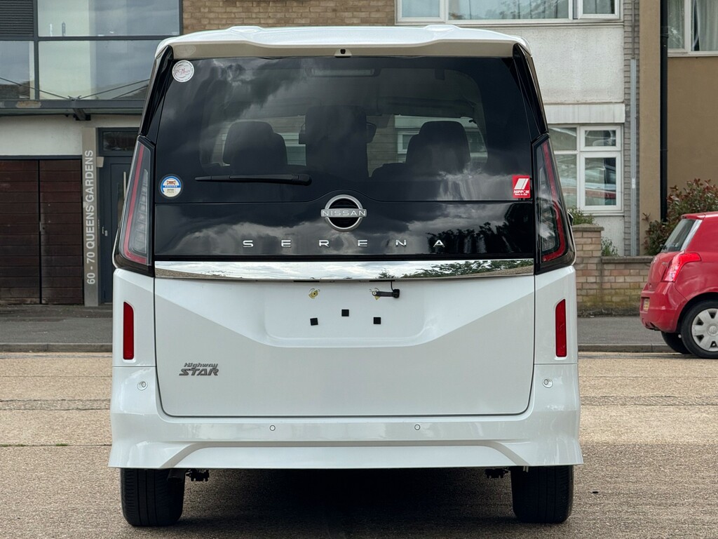 Nissan Serena Serena Highwaystar V 2.0L Euro 6, Ule White #5