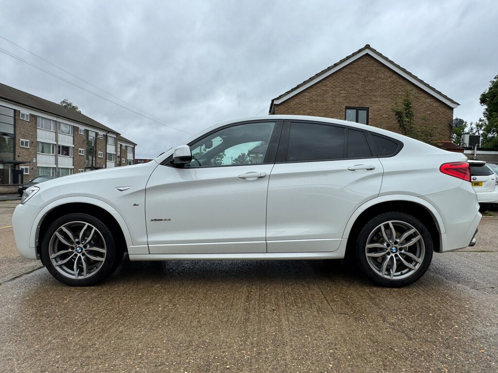 BMW X4  Red #8