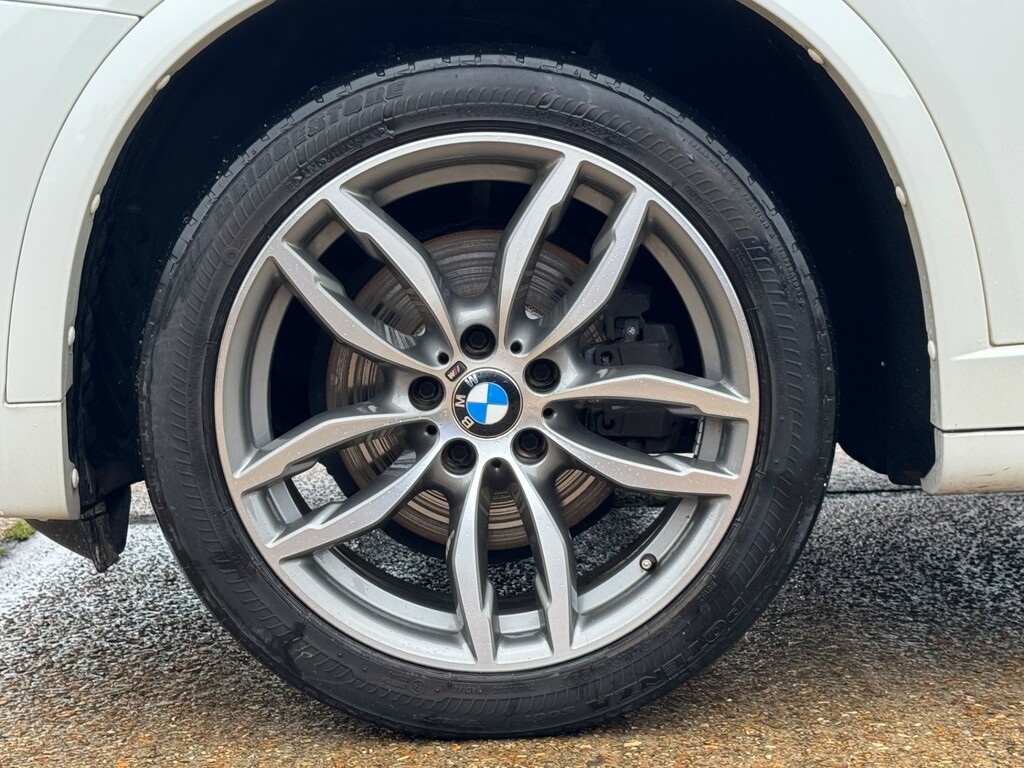 BMW X4  Red #84