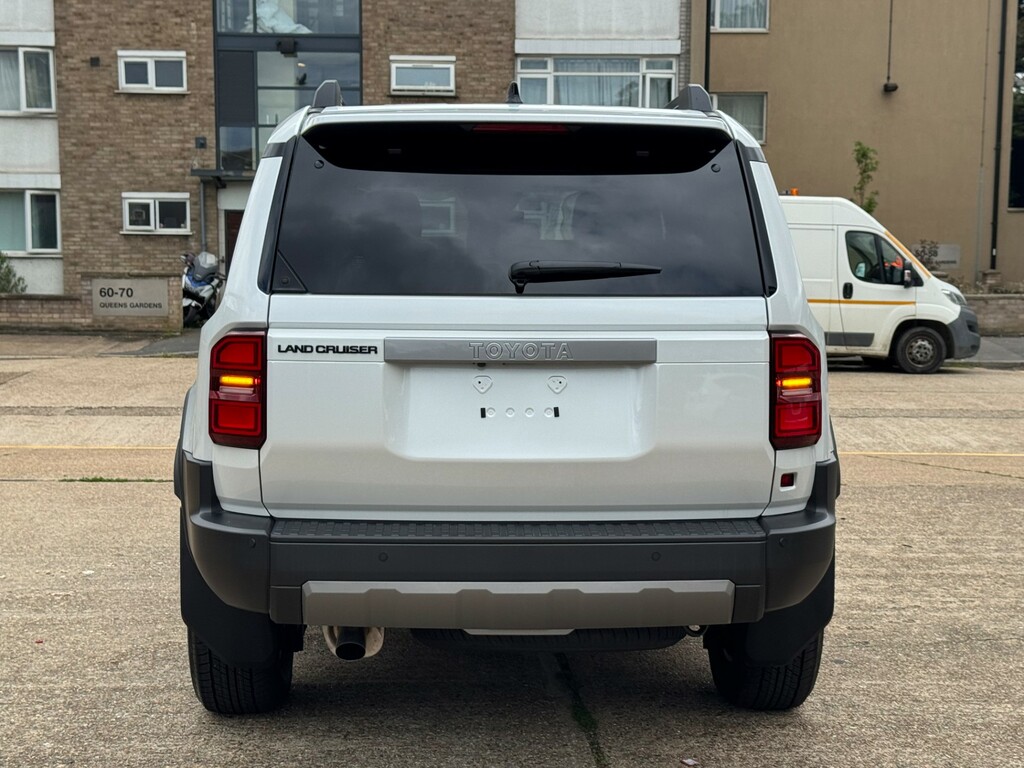 Toyota Land Cruiser Land Cruiser Prado VX First Ed Lc250 2.7L A White #5