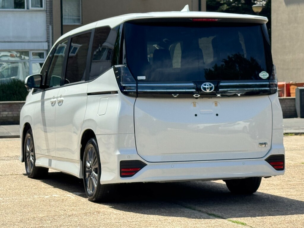 Toyota Voxy Voxy S-g Brand New 1.8L 8 Seat White #4