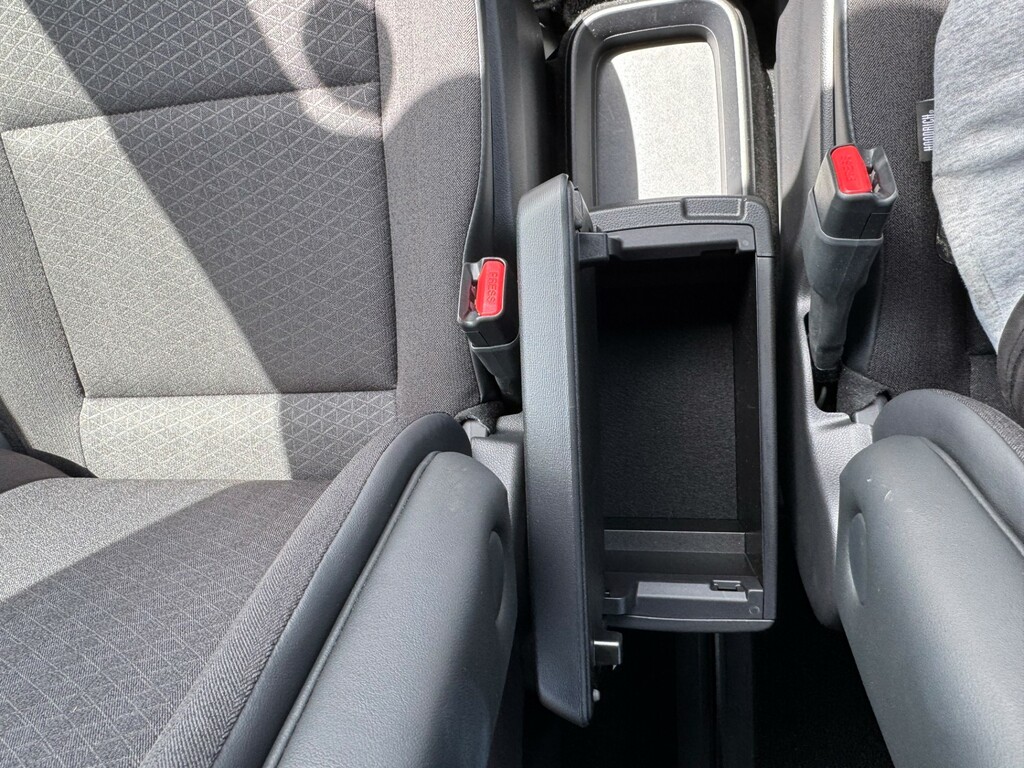 Toyota Voxy Mpv 2.0 Ulez Free P Doors Camera 7 Seat 2014 Green #34