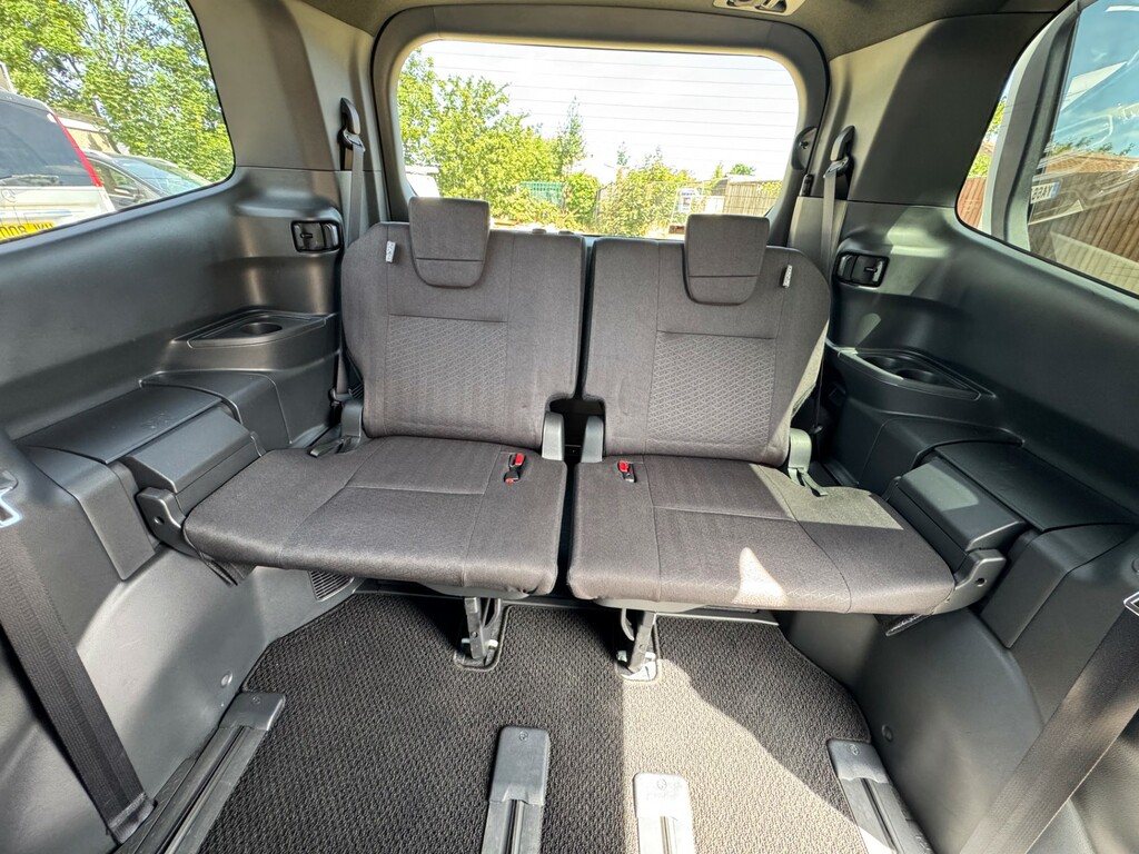 Toyota Voxy Mpv 2.0 Ulez Free P Doors Camera 7 Seat 2014 Green #66