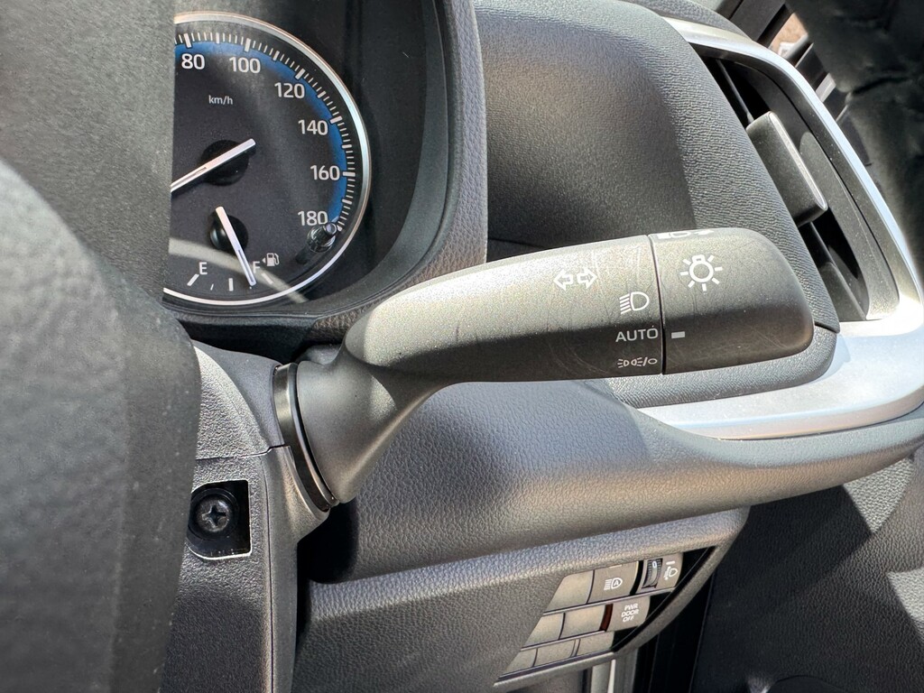 Toyota Voxy Mpv 2.0 Ulez Free P Doors Camera 7 Seat 2014 Green #39