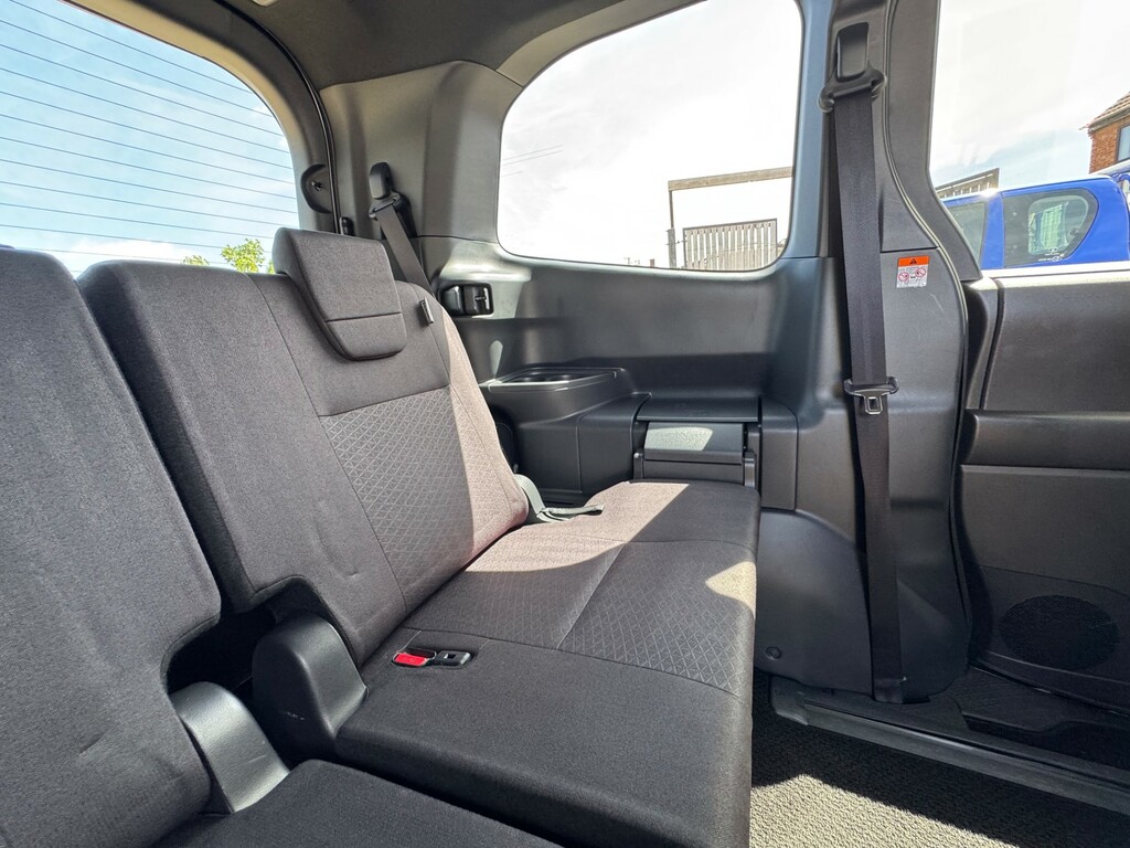 Toyota Voxy Mpv 2.0 Ulez Free P Doors Camera 7 Seat 2014 Green #63