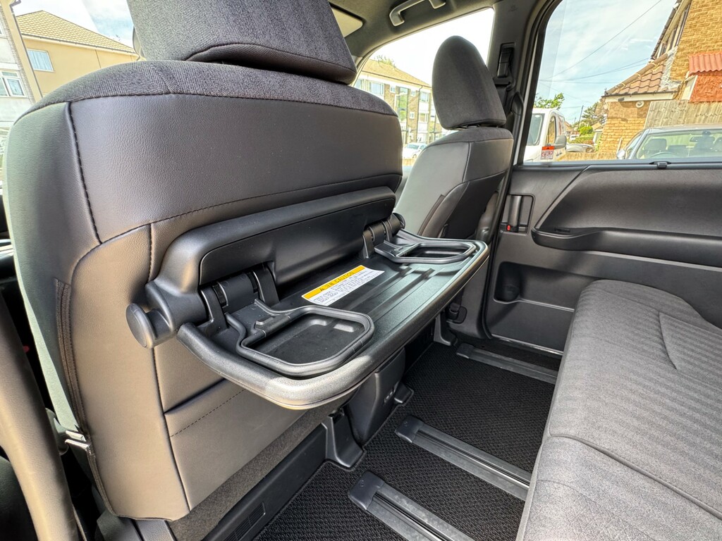 Toyota Voxy Mpv 2.0 Ulez Free P Doors Camera 7 Seat 2014 Green #54
