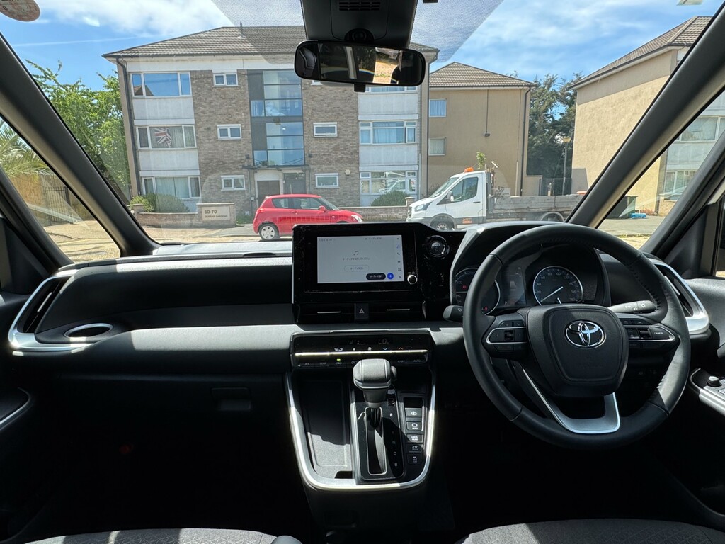 Toyota Voxy Mpv 2.0 Ulez Free P Doors Camera 7 Seat 2014 Green #48