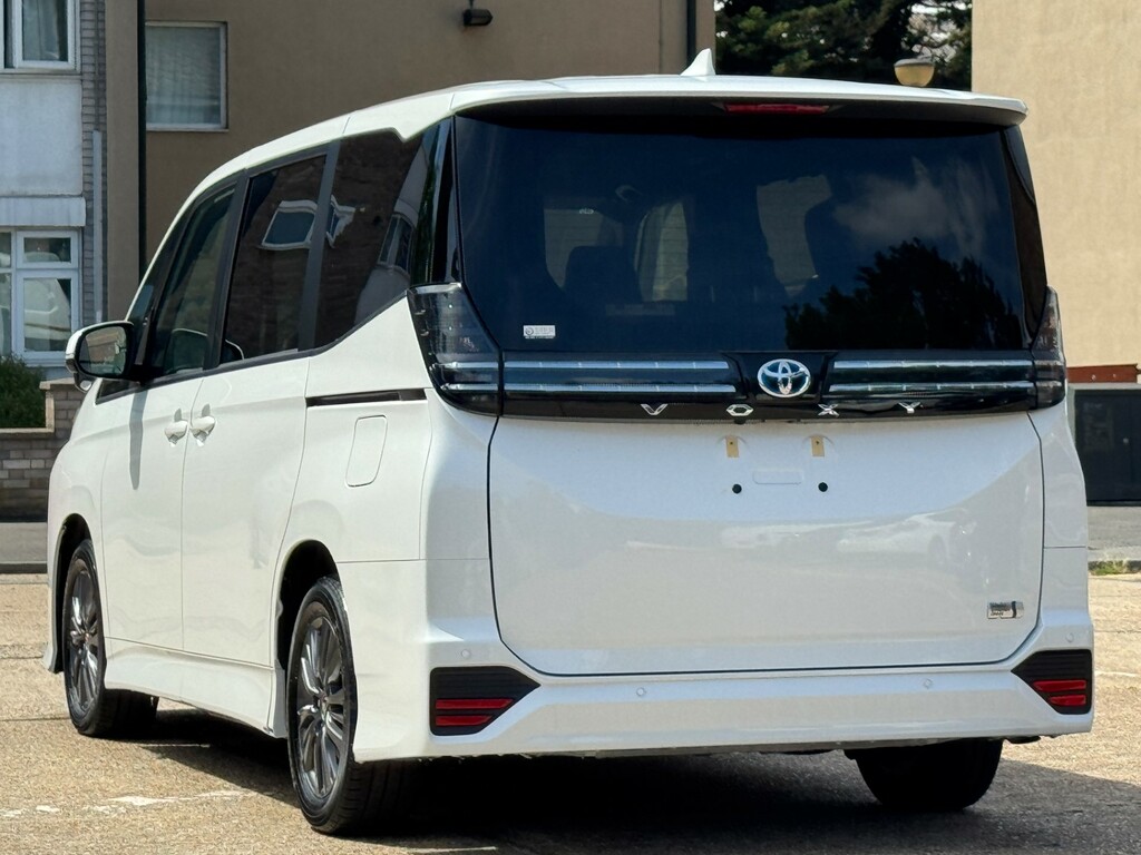 Toyota Voxy Mpv 2.0 Ulez Free P Doors Camera 7 Seat 2014 Green #78