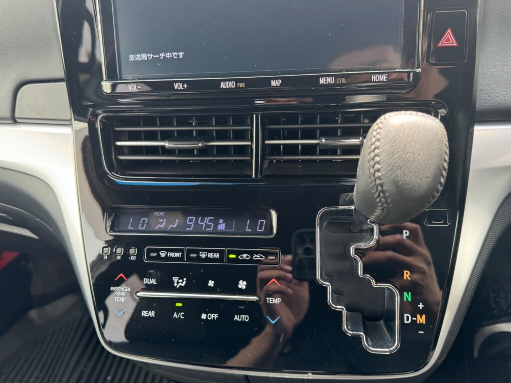 Toyota Estima 2.4 G Imported Silver #33