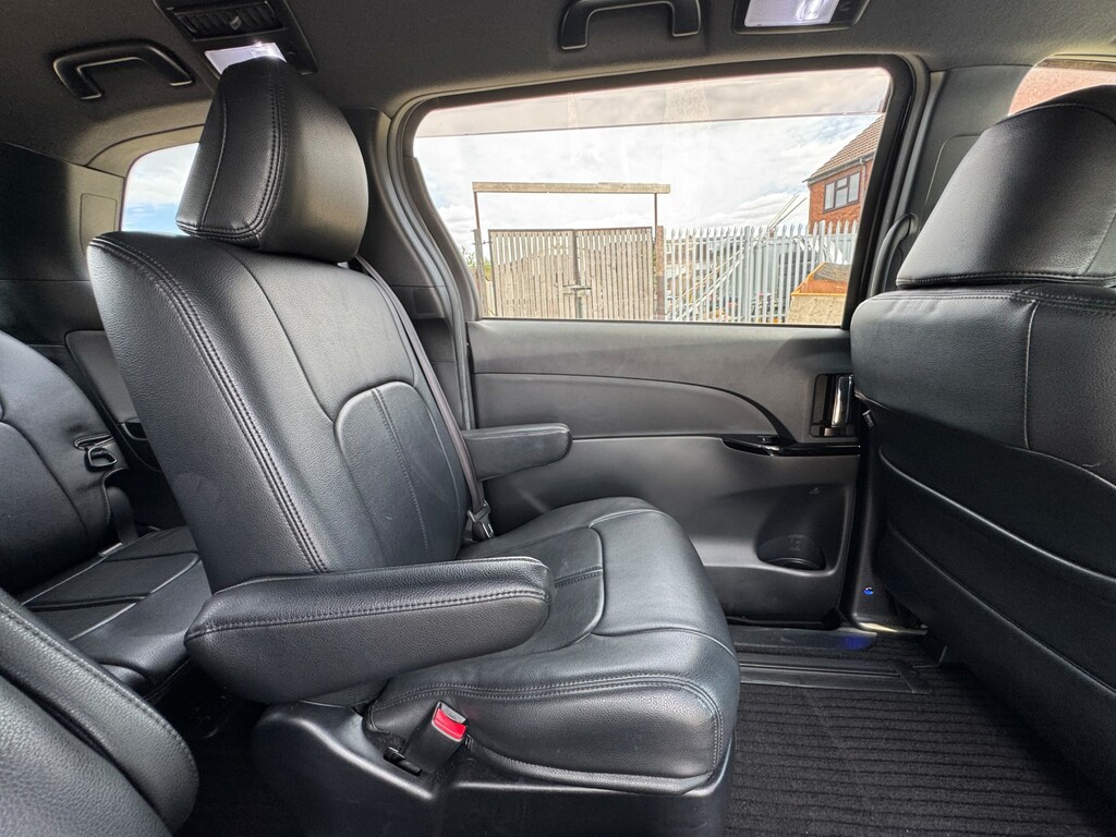 Toyota Estima 2.4 G Imported Silver #64
