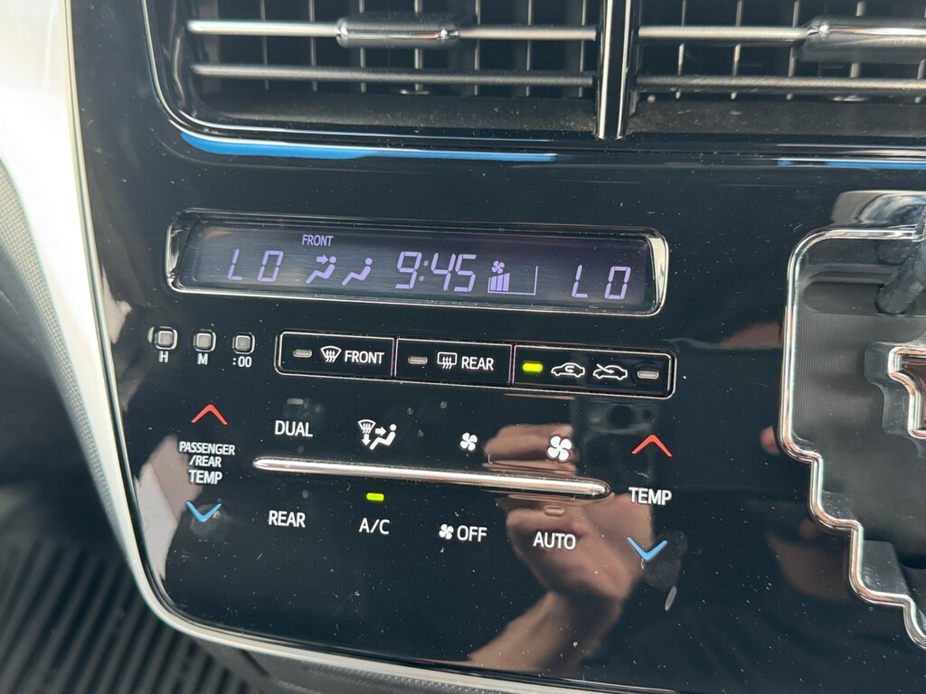 Toyota Estima 2.4 G Imported Silver #34