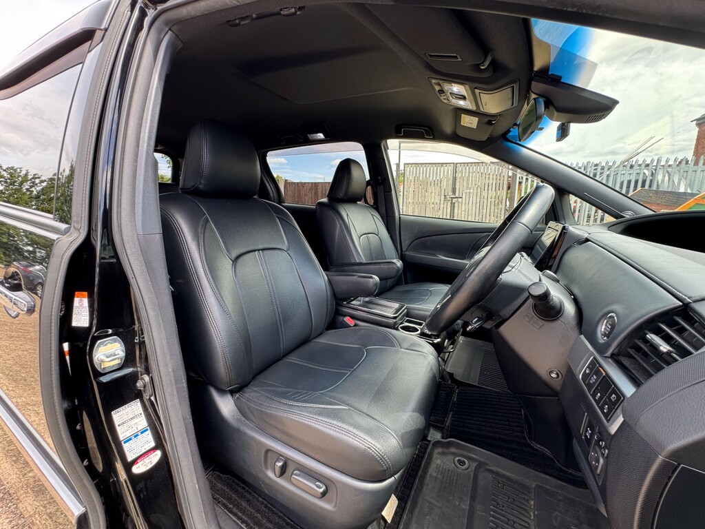 Toyota Estima 2.4 G Imported Silver #12