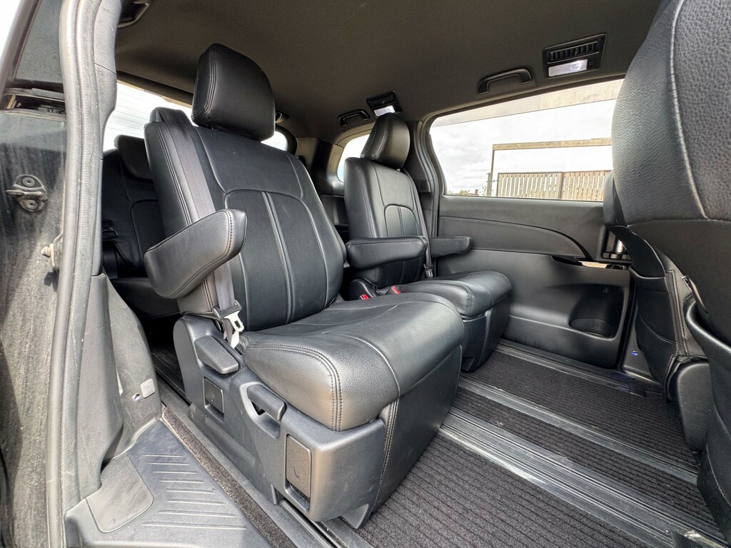 Toyota Estima 2.4 G Imported Silver #62