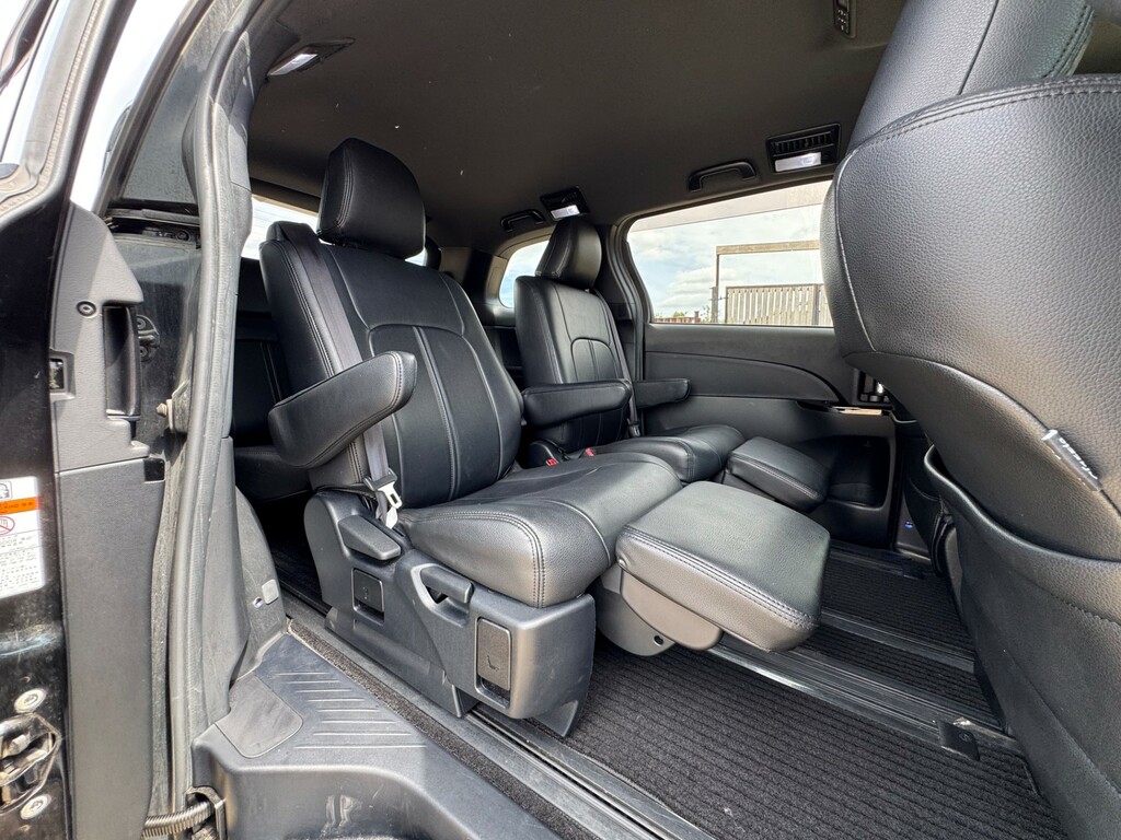 Toyota Estima 2.4 G Imported Silver #57