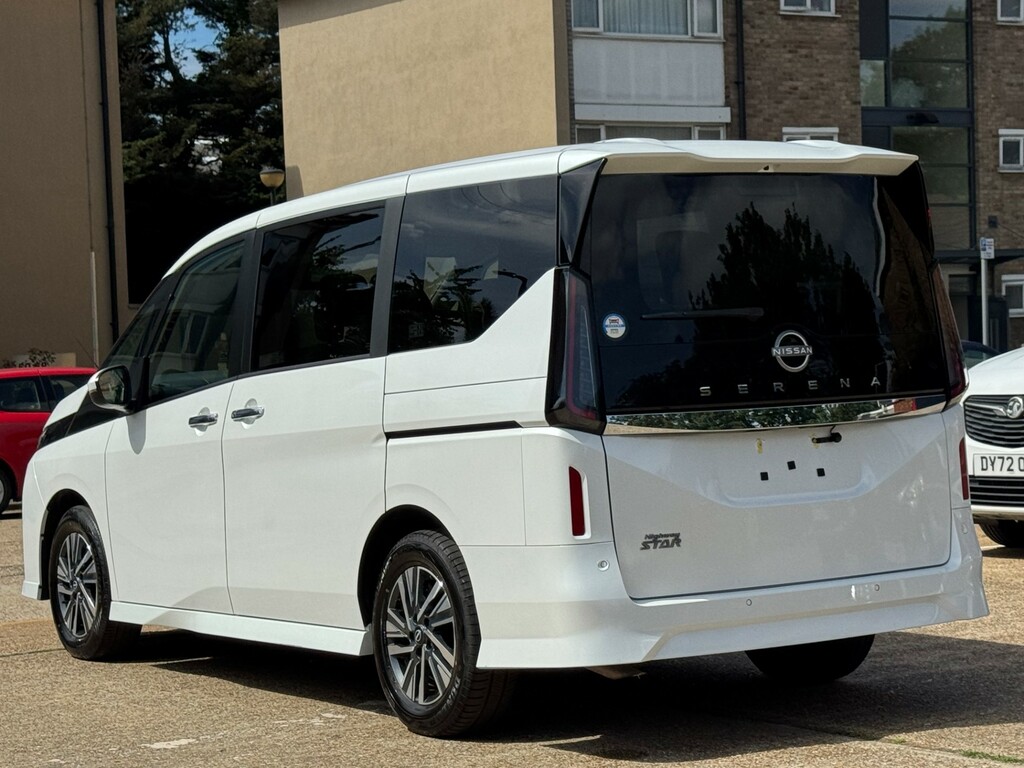 Nissan Serena Mpv White #6