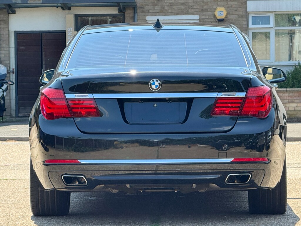 BMW 7 Series Saloon Black #5