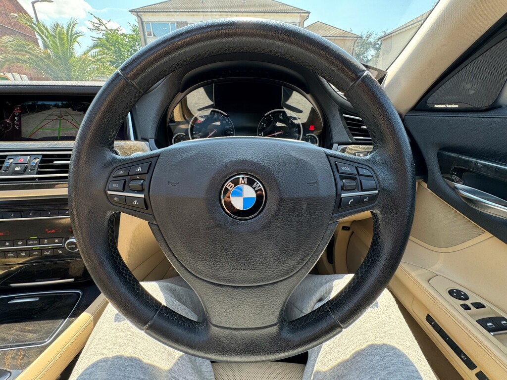 BMW 7 Series 3.0 730D M Sport White #40