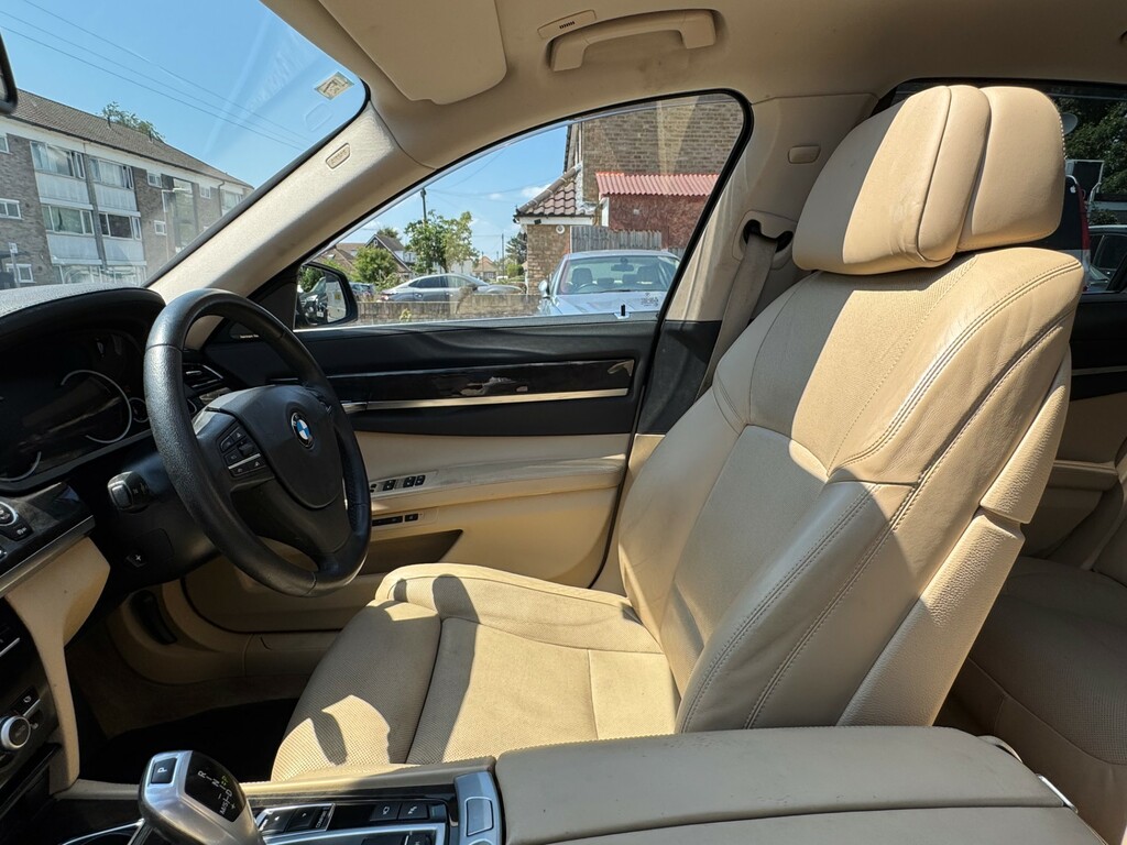 BMW 7 Series 3.0 730D M Sport White #11
